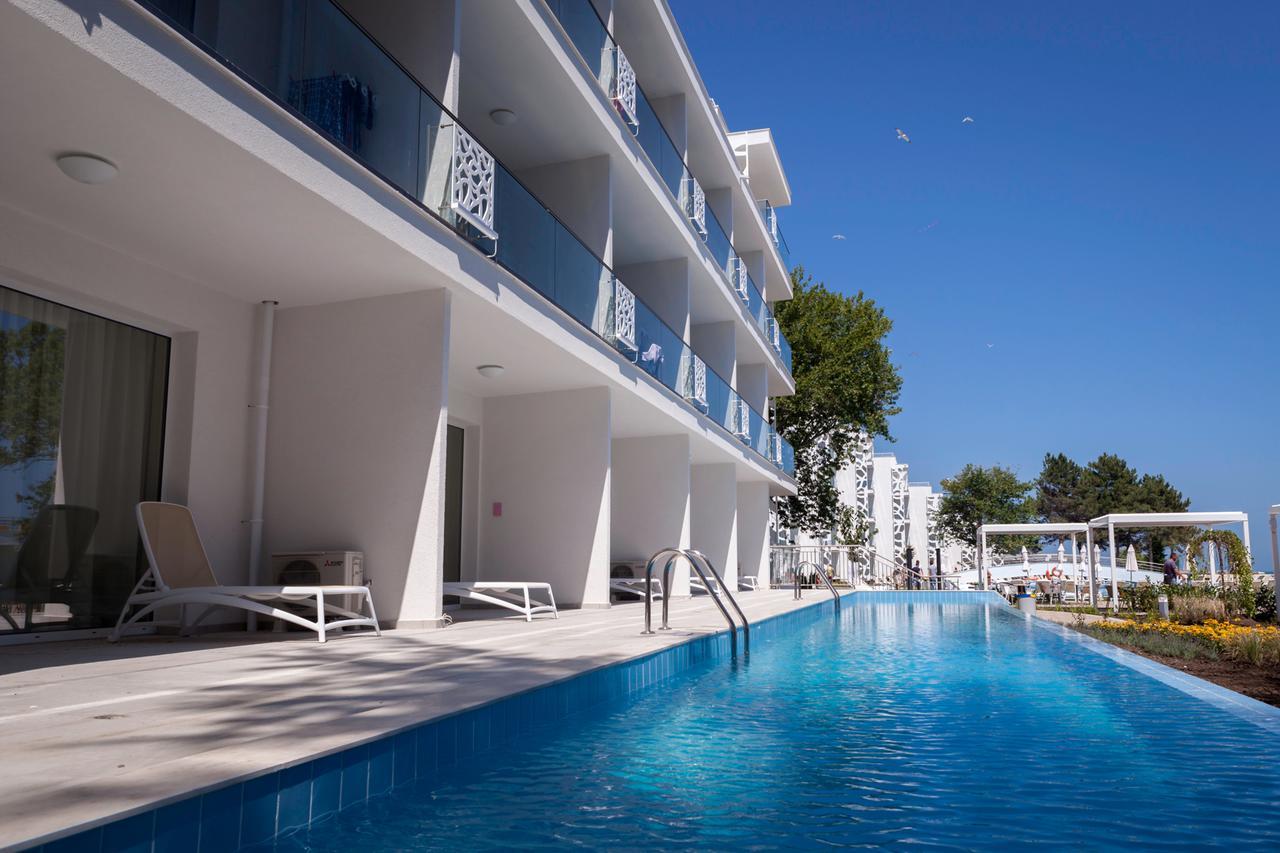 Maritim Hotel Paradise Blue Albena Exterior foto
